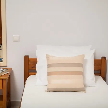 Aphrodite Aparthotel *